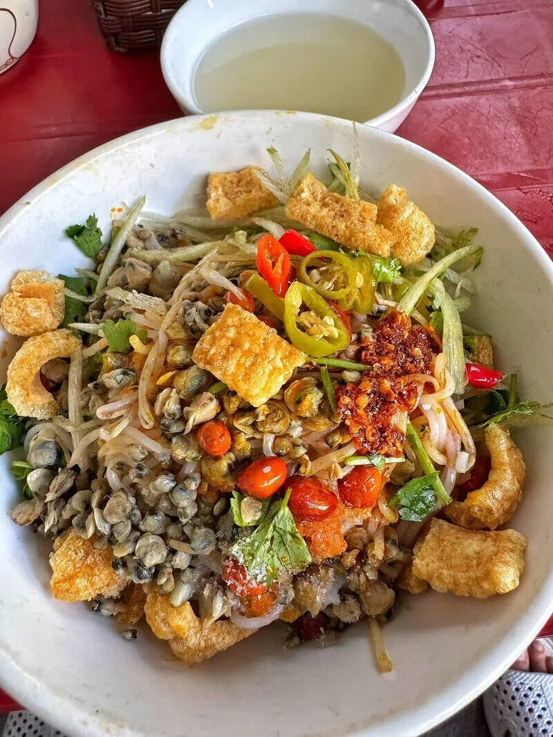 Bún Hến - 8, ngõ 41 Trần Hưng Đạo