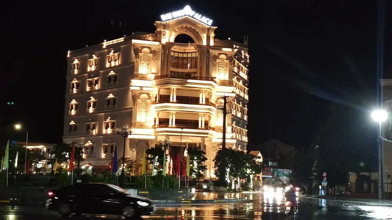 Đại Huệ Palace: Thông tin chi tiết, Menu & Khuyến mãi mới nhất