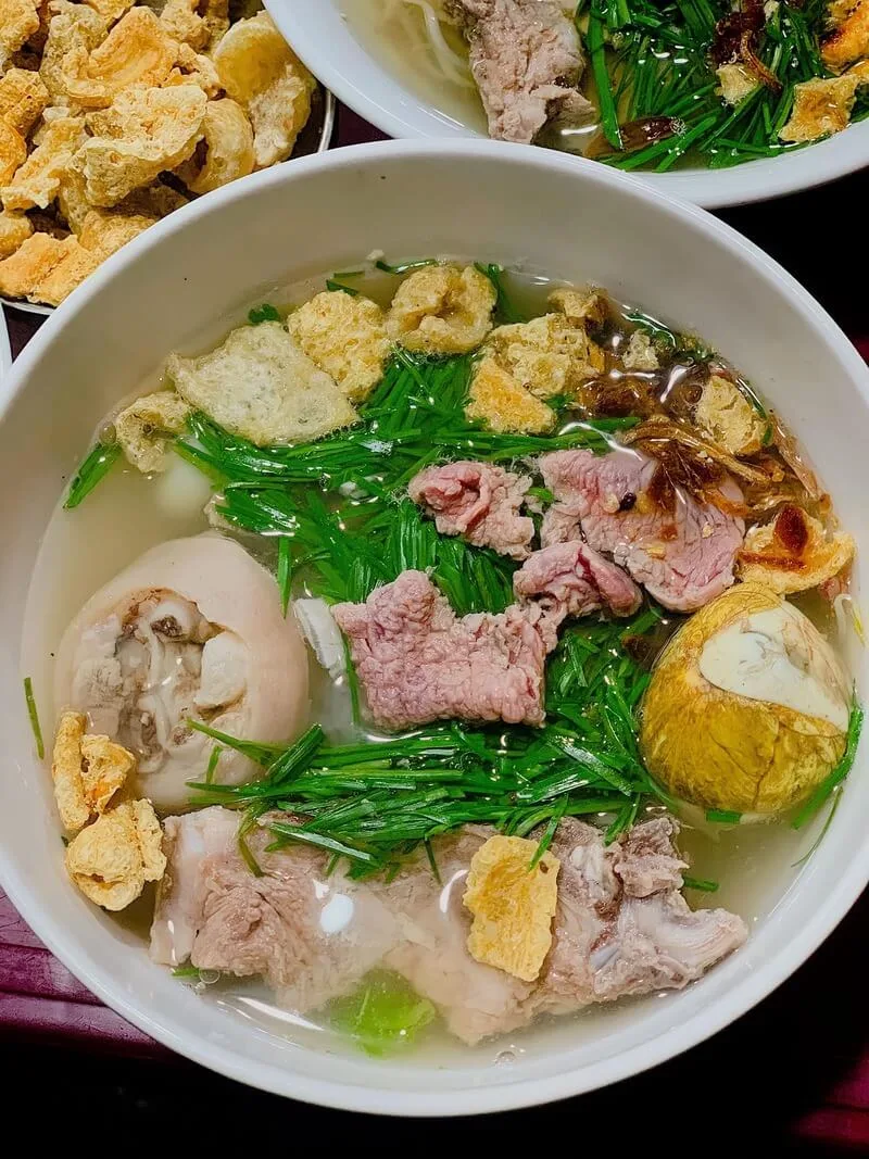 Hủ tiếu Sài Gòn Nguyên Hương - 74 Nguyễn Văn Trỗi