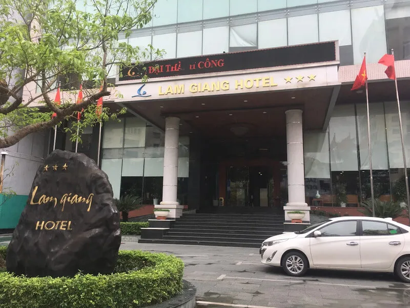 Khách sạn Lam Giang Vinh: Giới thiệu, bảng giá & chính sách 