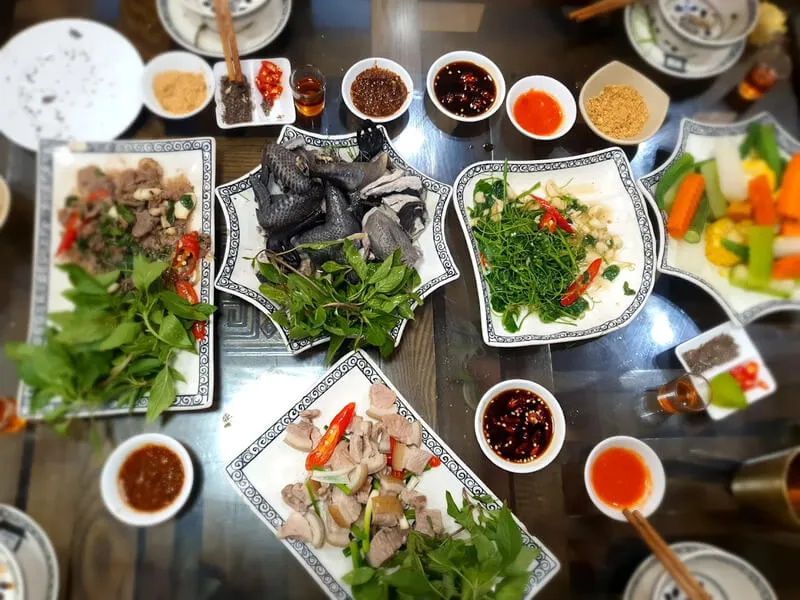 Nhà hàng ẩm thực Tây Bắc: Thông tin, Menu & Khuyến mãi 