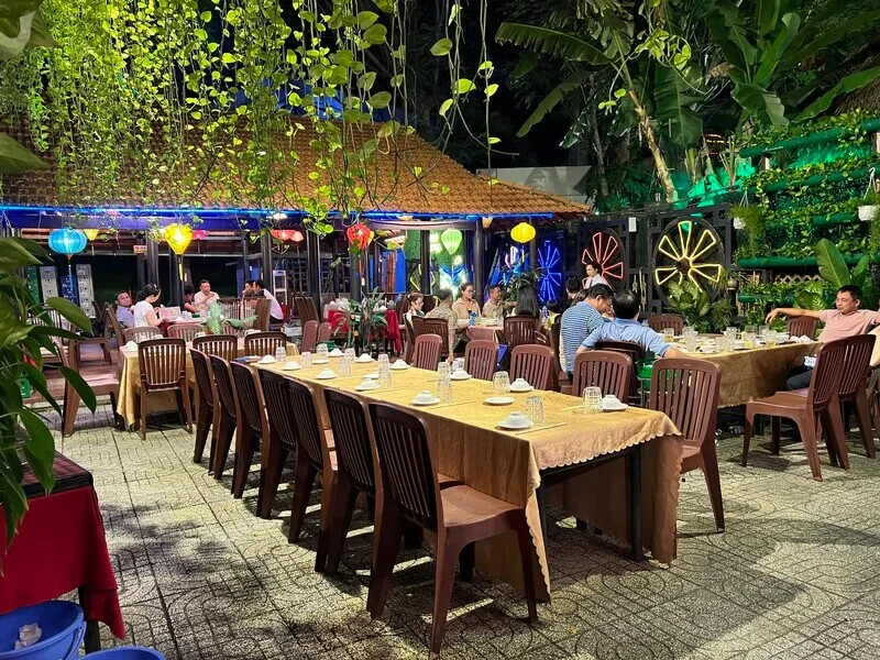 Nhà hàng Đất Sét 1 - 50 Nguyễn Quốc Trị