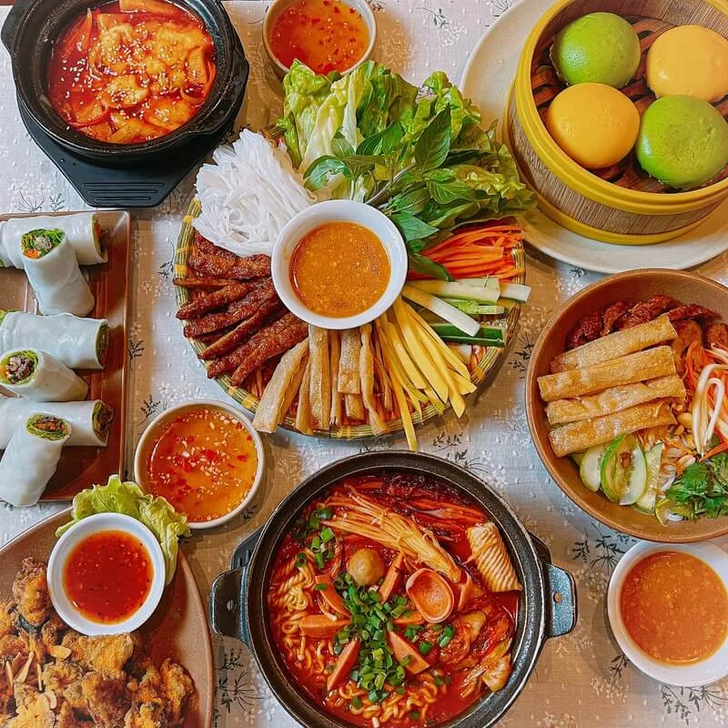 Trendy 9 - Quán Ăn Vặt 3 Miền - 21 Lê Hồng Phong