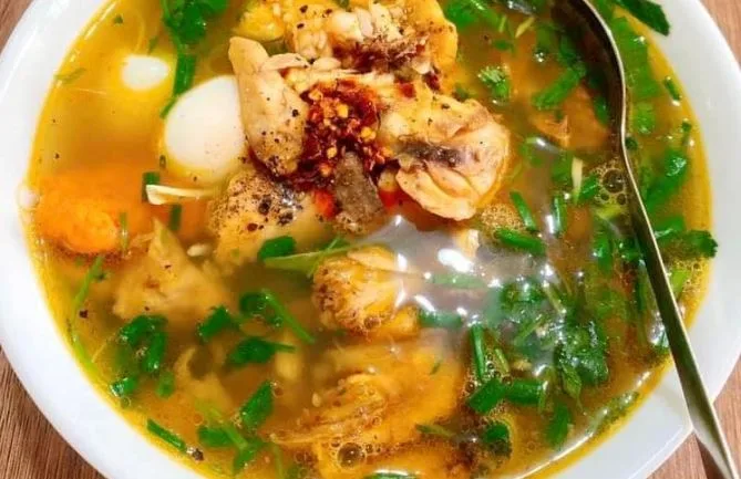 Bánh canh Duyên Chiến - 72 Phan Đình Phùng