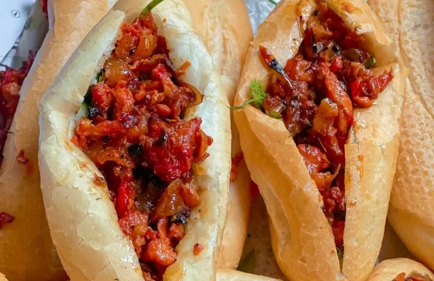 Bánh mì Dì Bình - 125 Đinh Công Tráng