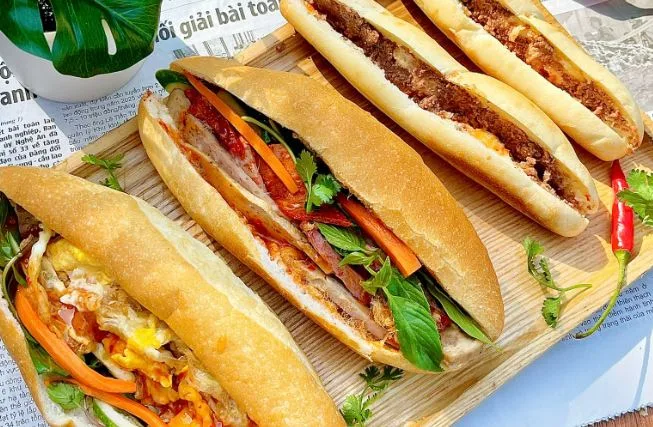 Bánh mì Thống Phương - Đông Hiếu (Thái Hòa)
