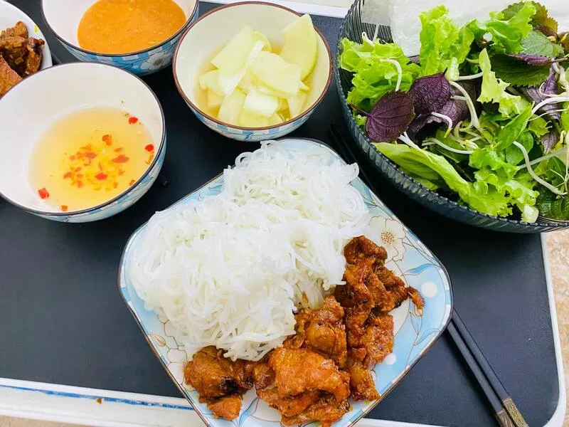 Bún chả nướng Đô Lương Hoàng Tuyết - 68 Hà Huy Tập