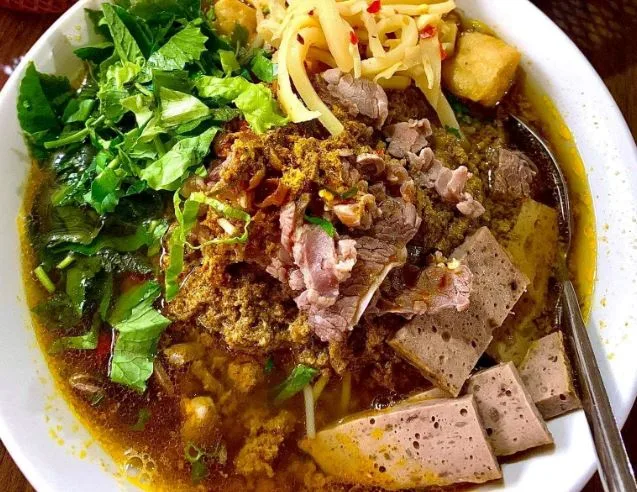 Bún riêu cua bà Hương - 94 Phan Chu Trinh