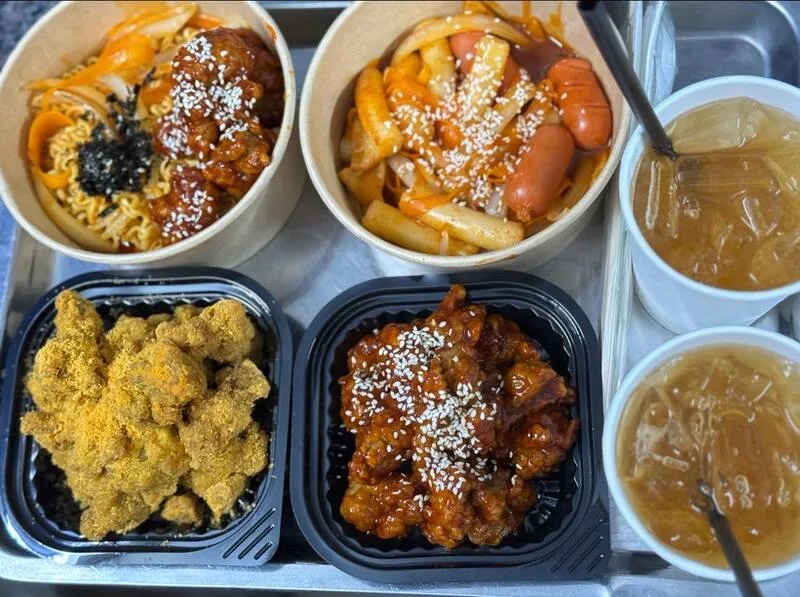 Chicky Town - Gà rán Hàn Quốc -  09, Ngõ 114 Lê Hồng Phong