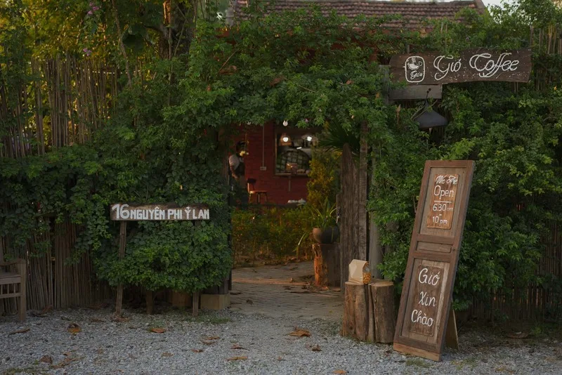 Gió Coffee - 16 Nguyên Phi Ỷ Lan