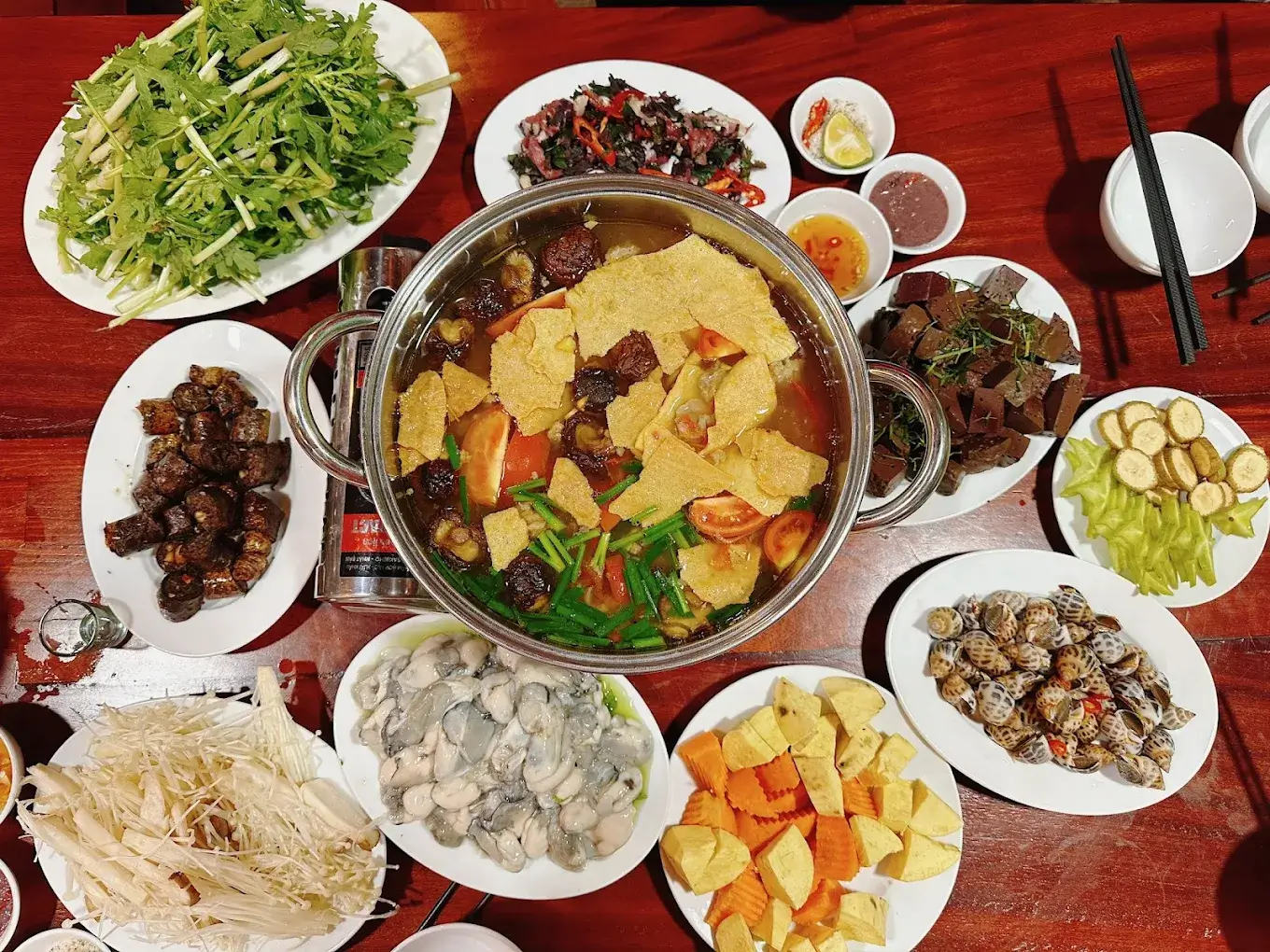 Nhà hàng Praha - Đường 7, Khối 4, Diễn Châu