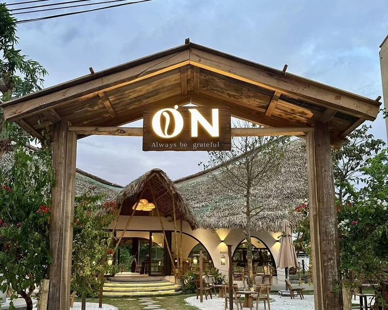 Ơn Coffee - 3 Nguyễn Sinh Cung, Cửa Lò