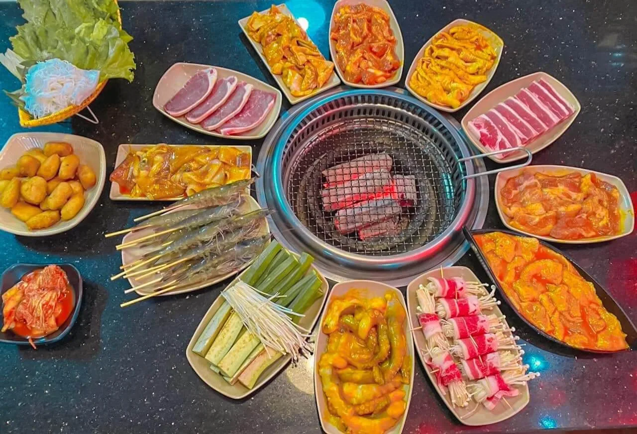 Phố nướng - 169 Nguyễn Văn Cừ