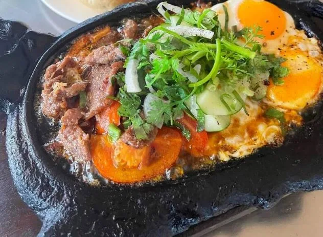 Quán Hoa Văn - Bò né & Súp lươn - 103 Phạm Đình Toái