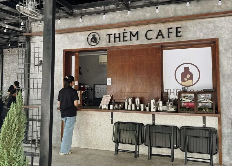 Thèm Cafe - 12 Trần Huy Liệu