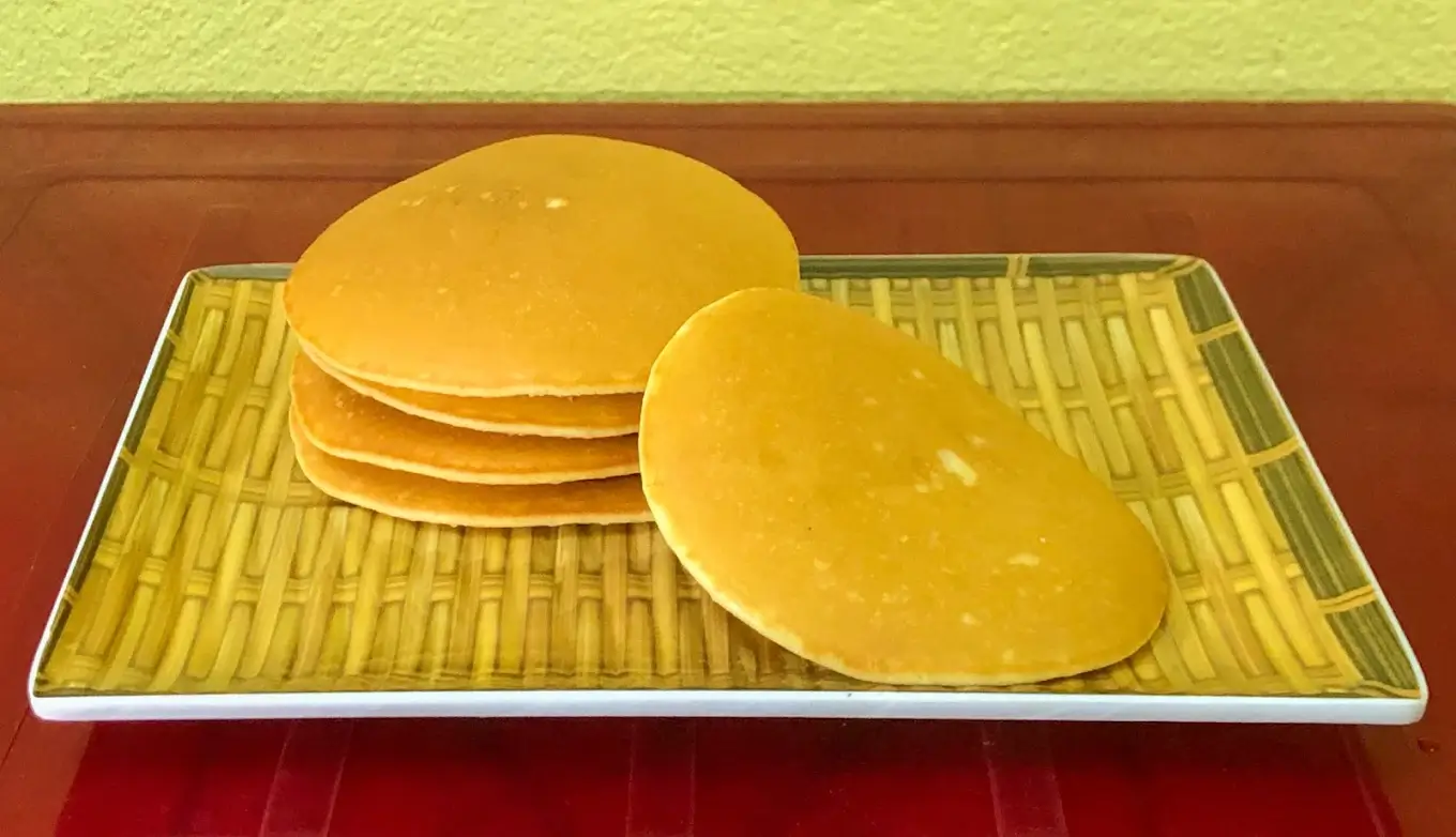 Tiệm Bánh Crepe - 38 Phạm Kinh Vĩ
