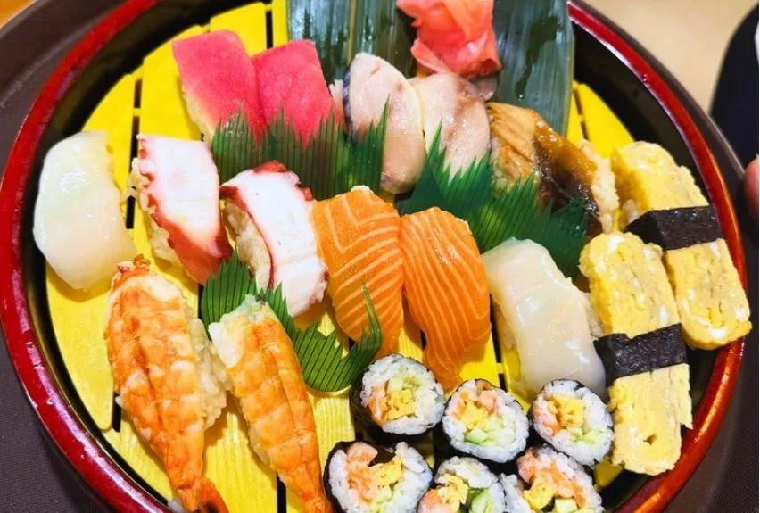 Yataimura Nhà hàng Nhật Bản - 11 Quang Trung