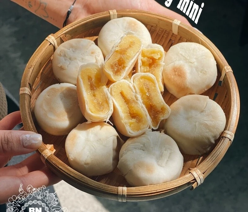 Top 4 địa chỉ mua bánh Pía ở Vinh chuẩn vị Sóc Trăng nhân sầu riêng