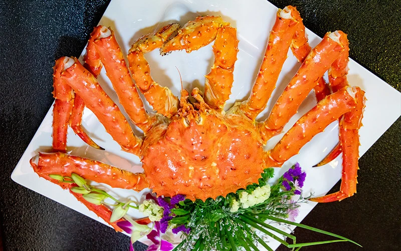 Top 5 nhà hàng cua hoàng đế ở Vinh: Tươi ngon, phòng VIP đẳng cấp 