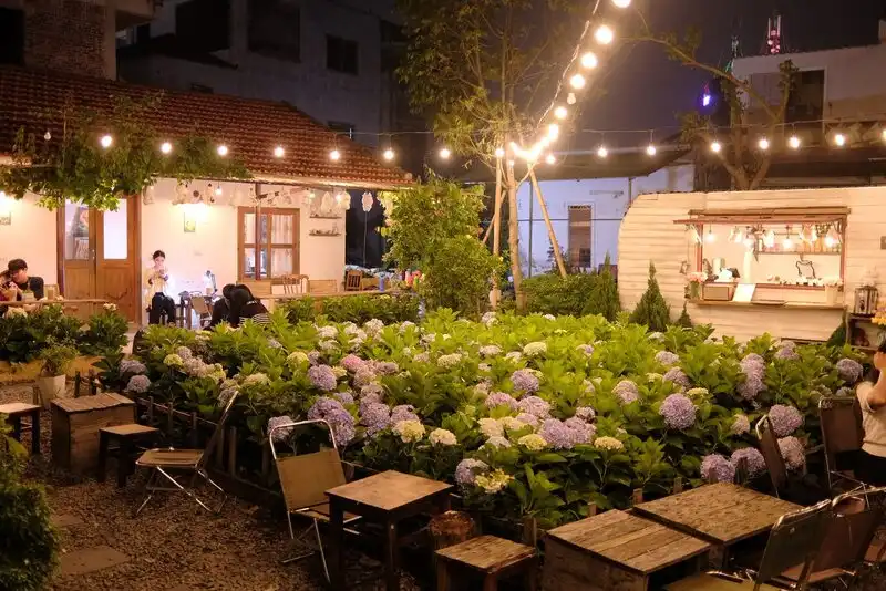 Top 10 quán cà phê sân vườn ở Vinh, không gian xanh mát yên bình