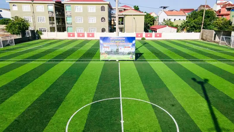 Top 5+ sân bóng Vinh Nghệ An: Chất lượng mặt cỏ & tiện ích