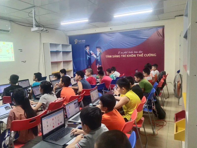 Top 5 địa chỉ học lập trình ở Nghệ An uy tín, cơ hội việc làm cao