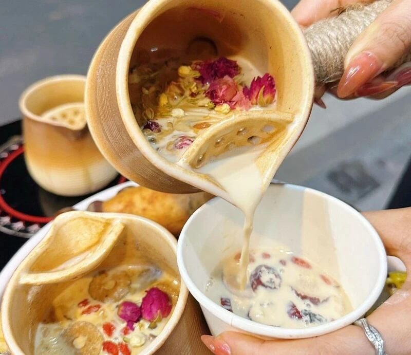 Trà sữa nướng Vân Nam ở Vinh: Top 5 “tọa độ” chill hút khách nhất