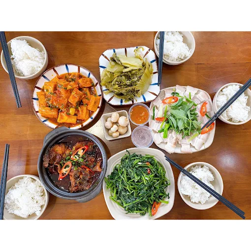 Tiệm Cơm 317 - 317 Lê Duẩn