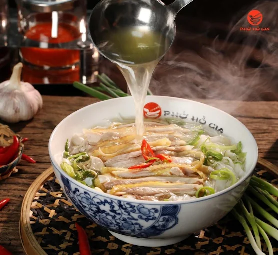 Phở Hồ Gia - 97 Lê Hồng Phong